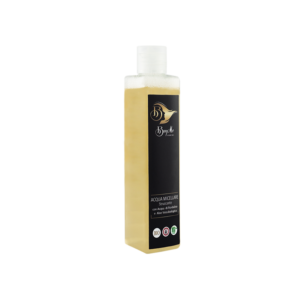 Acqua micellare
