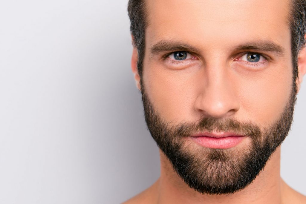 Come prendersi cura della barba: prodotti e passaggi 