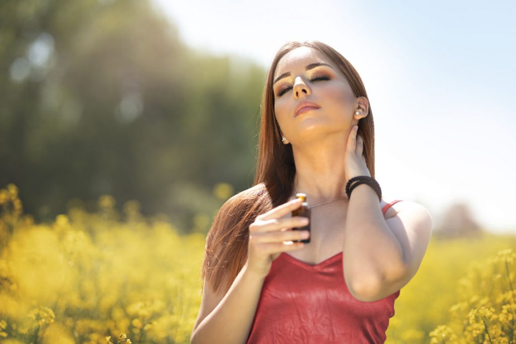 Olio di Neem: Il Segreto Naturale per la Cura della Pelle e la